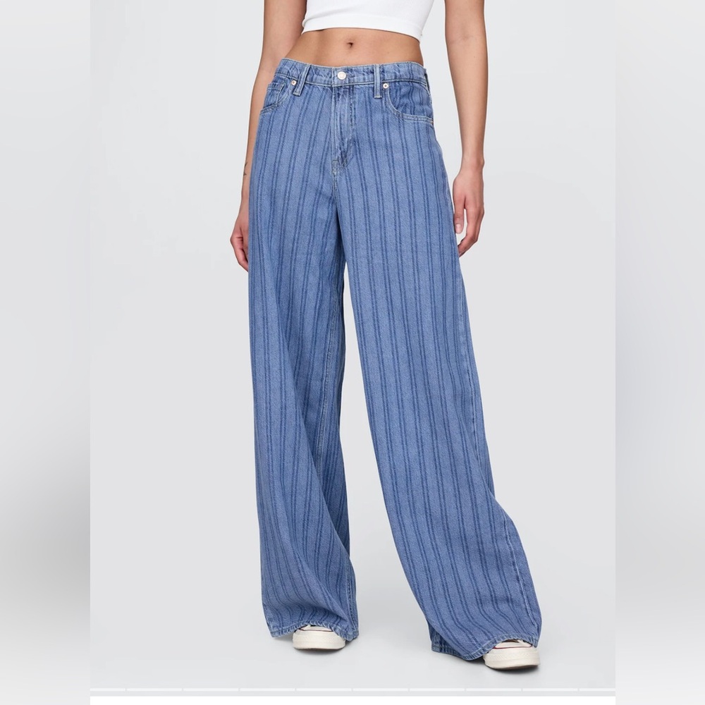 GAP Mid Rise Ultra Soft Baggy Jeans